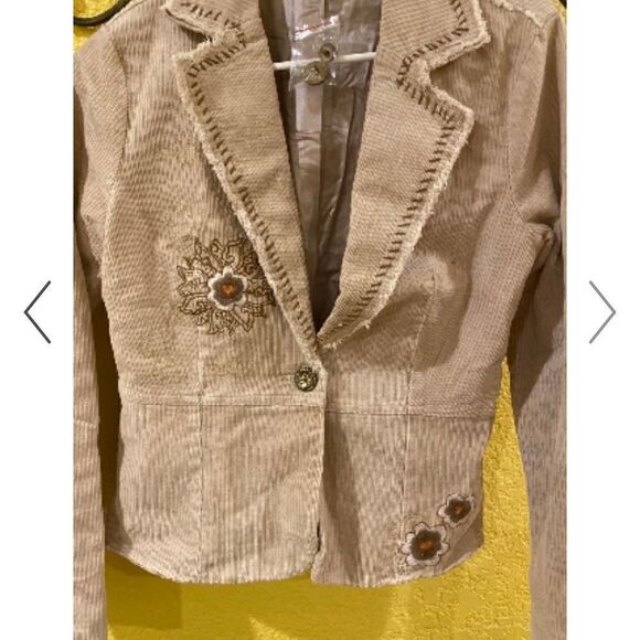 Aziz Burgundy Jacket Size S NWT - Picture 6 of 9